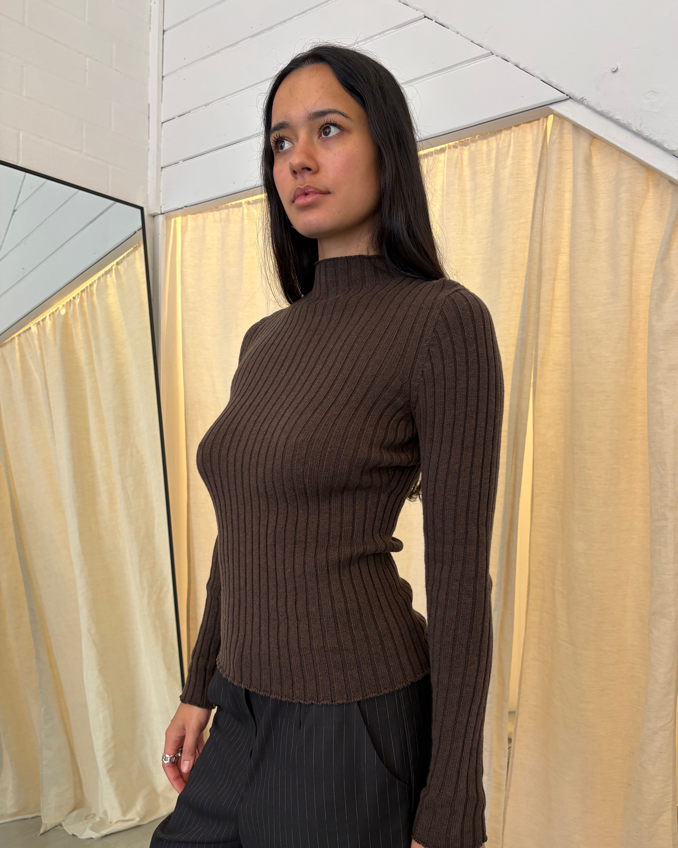 Ribbed Mock Neck - Brown