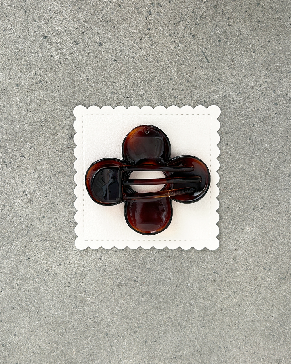 **PRE-ORDER Petal hair clip