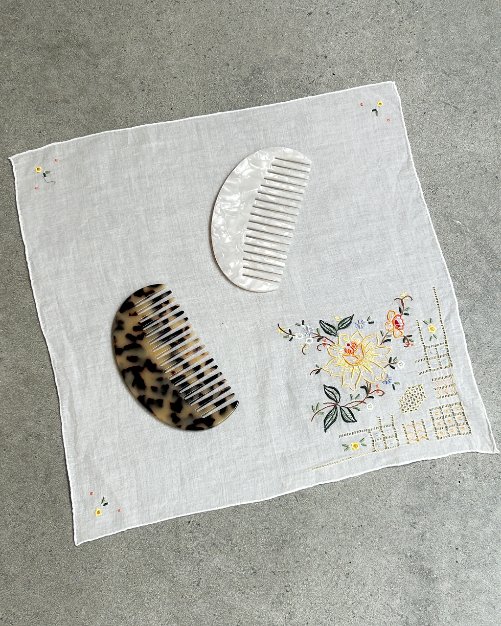 Comb - pearl