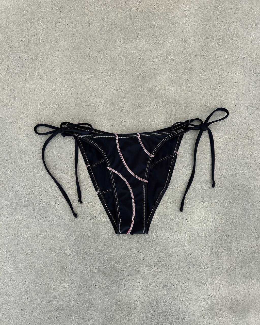 Victor Brief ~ Noir/Crimson