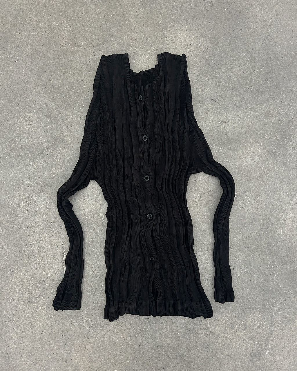 Micro Pleat Button Top ~ Black