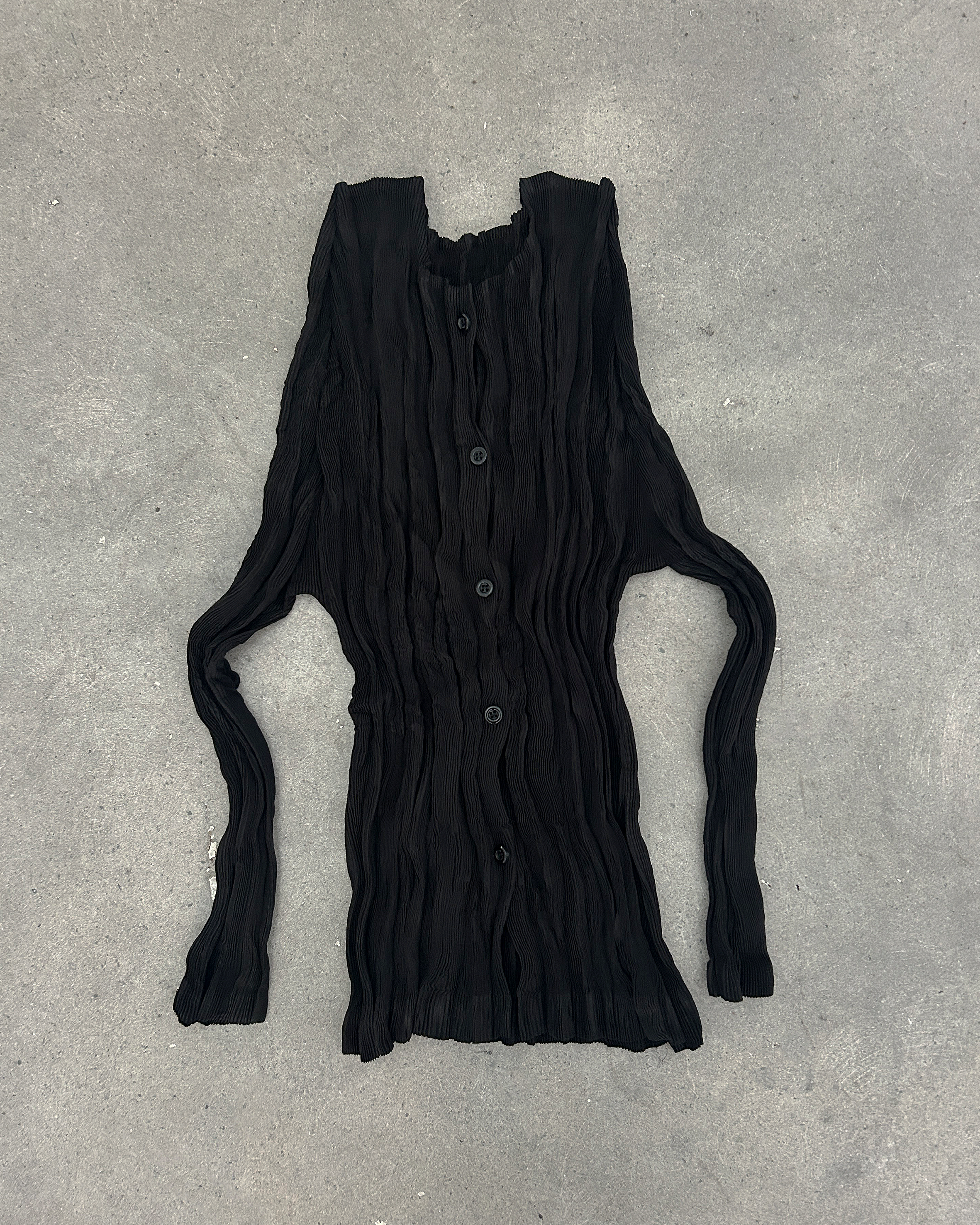 Micro Pleat Button Top ~ Black