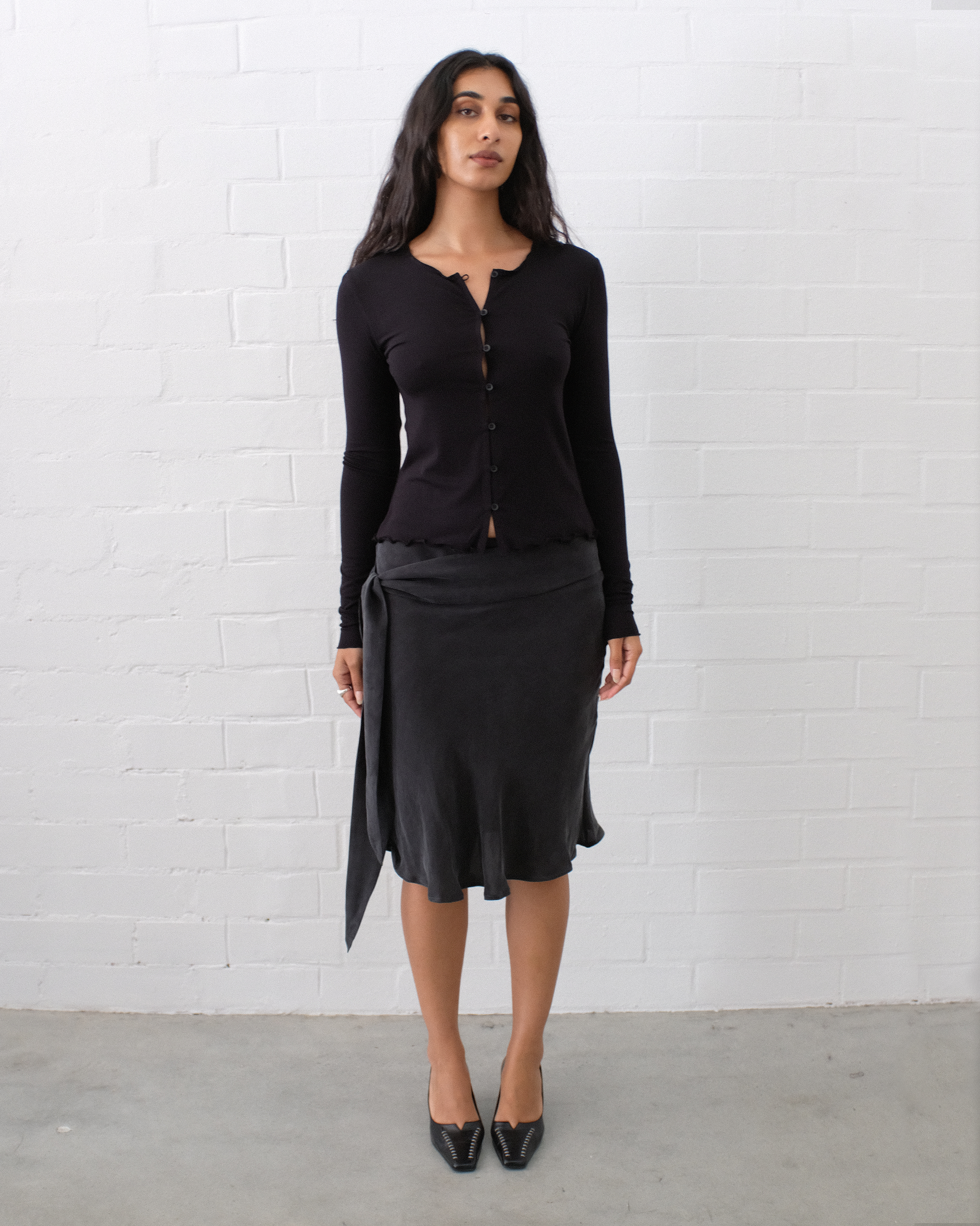 Button Top ~ Black