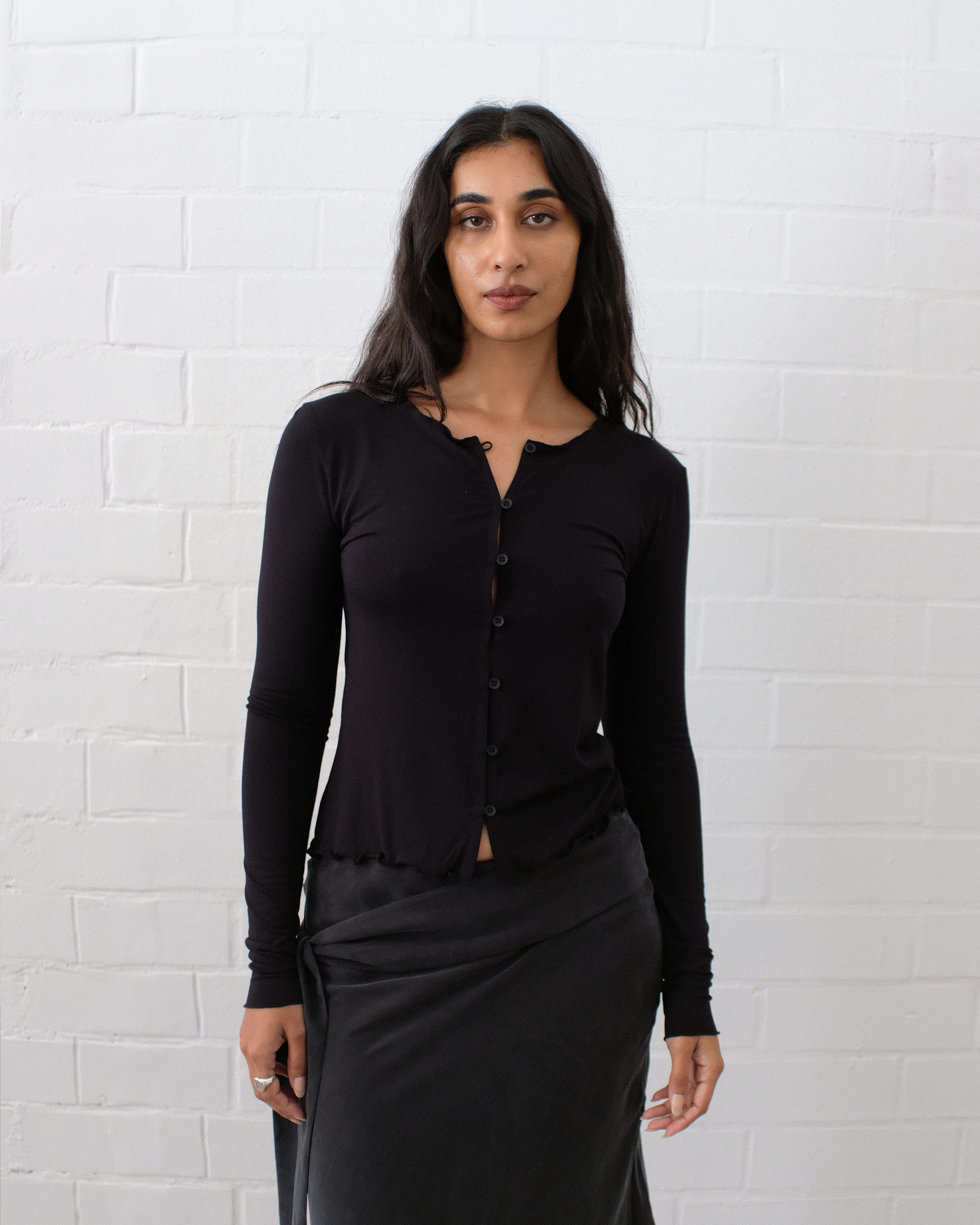 Button Top ~ Black